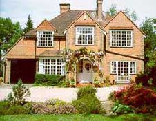 Sandiway B&B,  Farnham